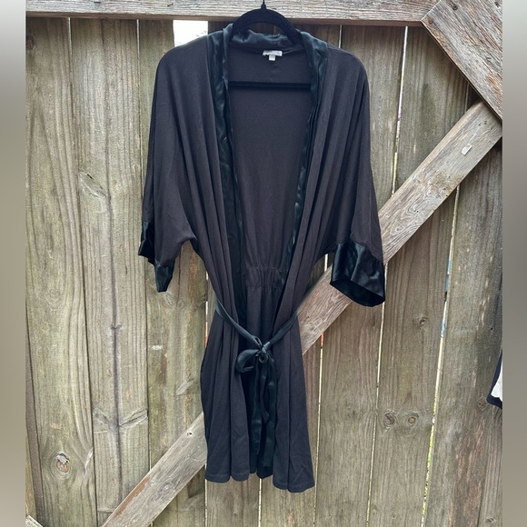 PJ Harlow Shala Knit Black Supima Cotton Blend Robe with Pockets & Satin Trim - Picture 5 of 12
